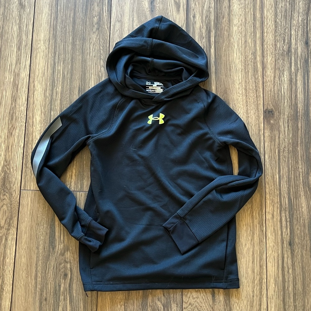 Boys Under Armour Cold Gear Hoodie - medium